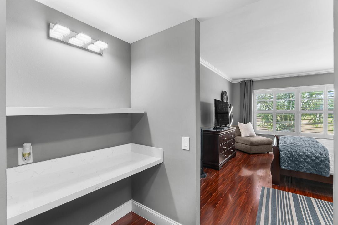 Active With Contract: $224,424 (1 beds, 1 baths, 960 Square Feet)