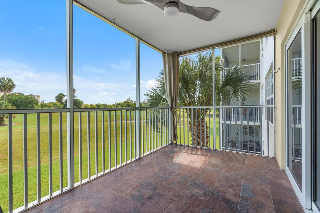 Active With Contract: $224,424 (1 beds, 1 baths, 960 Square Feet)