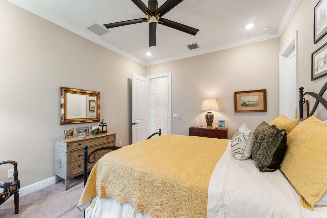 Activo con contrato: $829,900 (3 camas, 3 baños, 2766 Pies cuadrados)