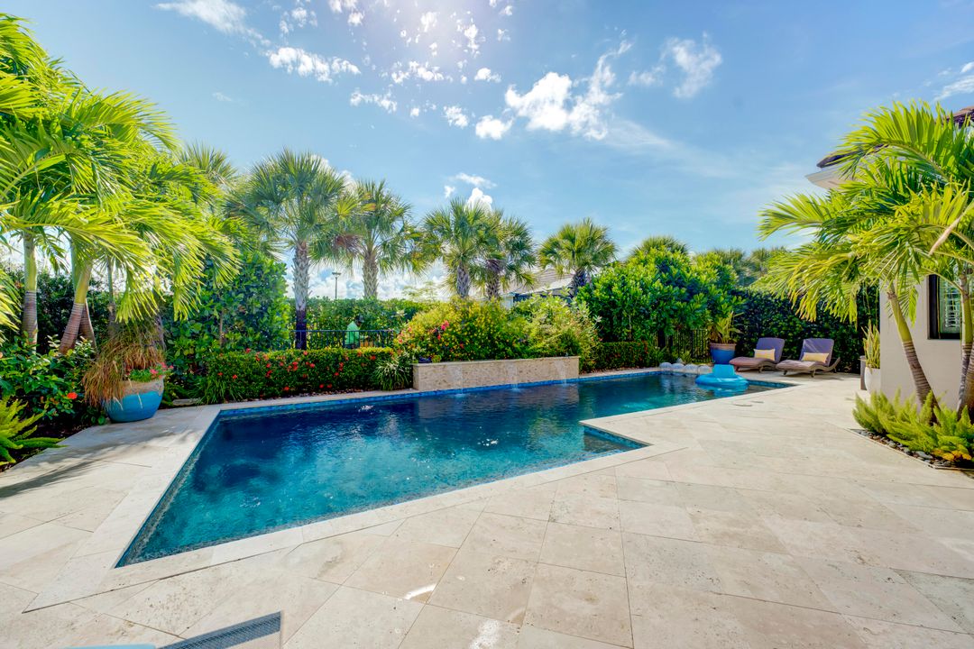 Activo con contrato: $829,900 (3 camas, 3 baños, 2766 Pies cuadrados)