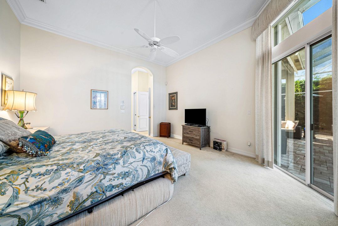 Activo con contrato: $999,000 (3 camas, 4 baños, 2843 Pies cuadrados)