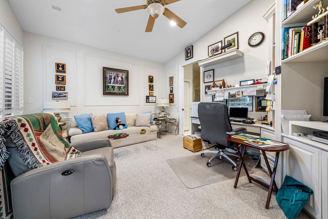 Activo con contrato: $999,000 (3 camas, 4 baños, 2843 Pies cuadrados)