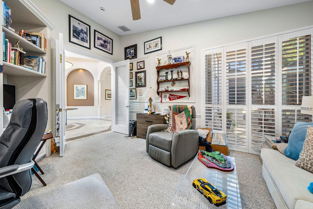 Activo con contrato: $999,000 (3 camas, 4 baños, 2843 Pies cuadrados)