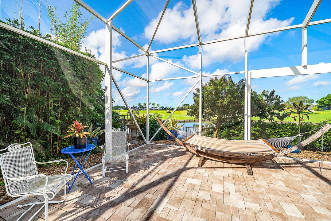 Activo con contrato: $999,000 (3 camas, 4 baños, 2843 Pies cuadrados)