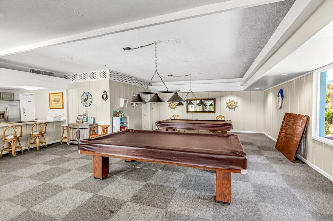 На продажу: $160,000 (2 спален, 2 ванн, 1272 Квадратных фут)