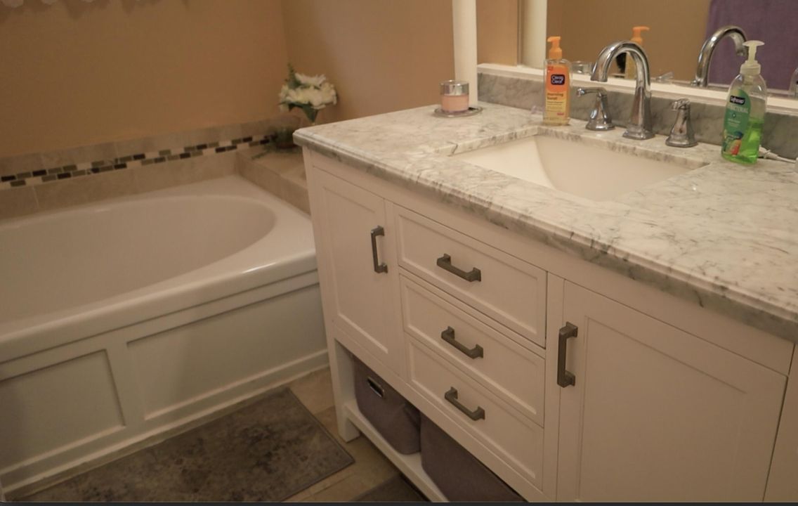 For Sale: $432,900 (3 beds, 3 baths, 1468 Square Feet)