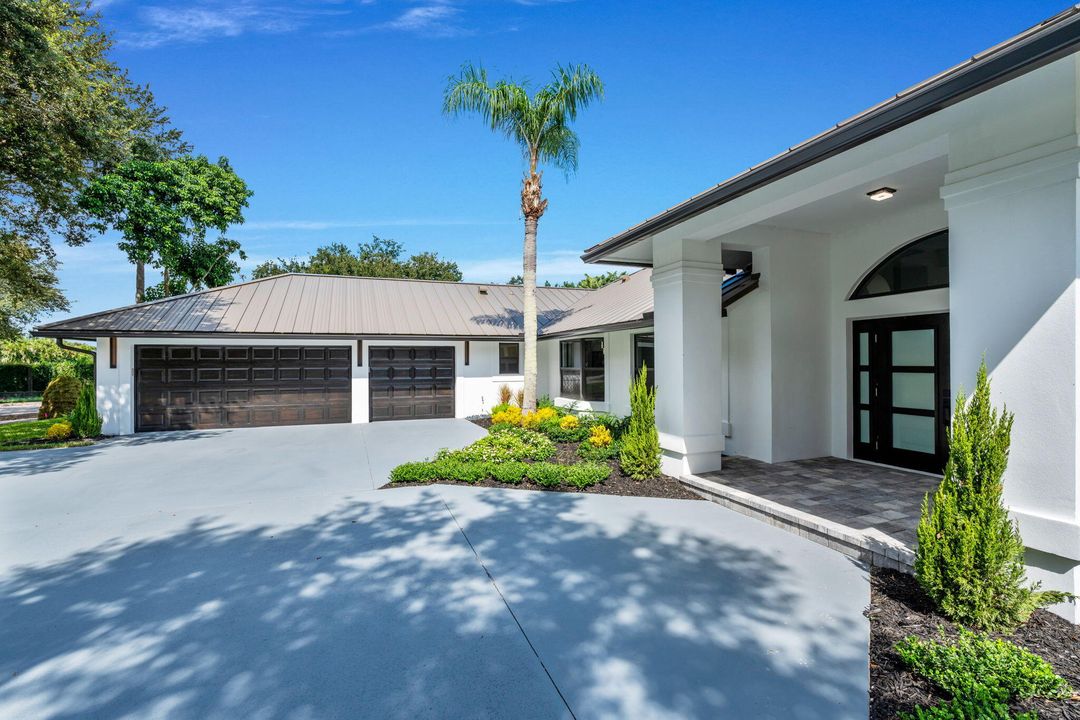 For Sale: $2,639,000 (5 beds, 3 baths, 3314 Square Feet)