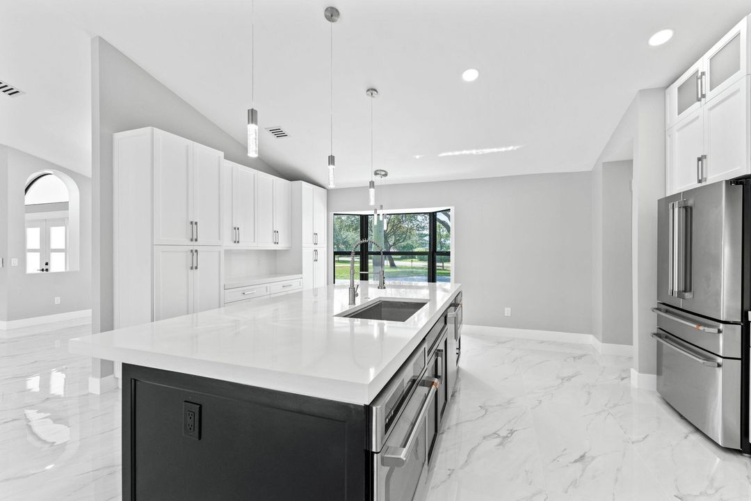 For Sale: $2,639,000 (5 beds, 3 baths, 3314 Square Feet)