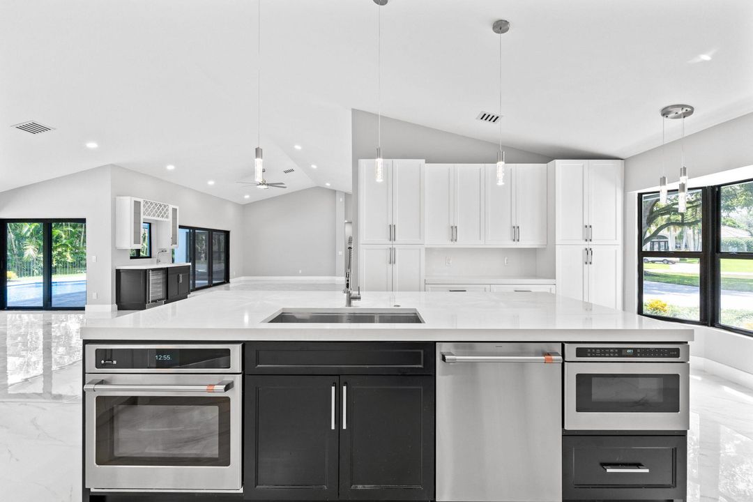 For Sale: $2,639,000 (5 beds, 3 baths, 3314 Square Feet)