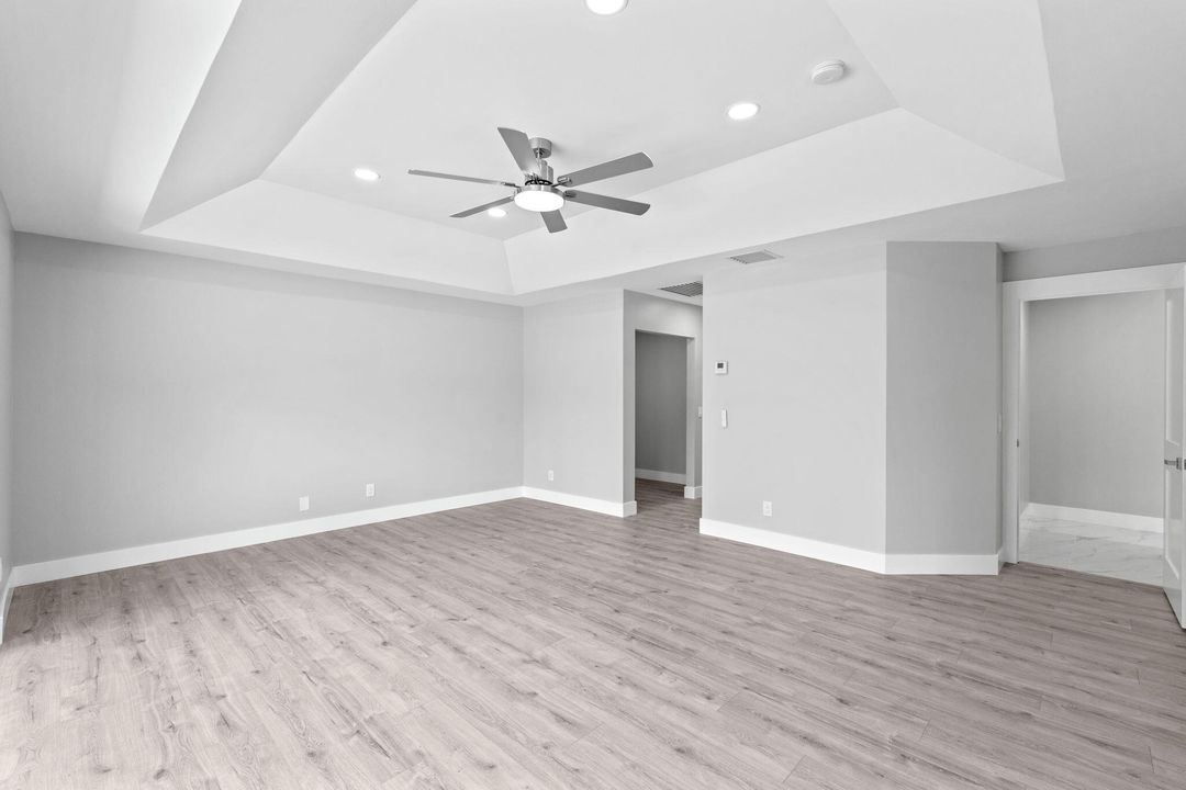 For Sale: $2,639,000 (5 beds, 3 baths, 3314 Square Feet)