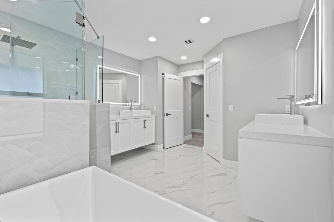 For Sale: $2,639,000 (5 beds, 3 baths, 3314 Square Feet)