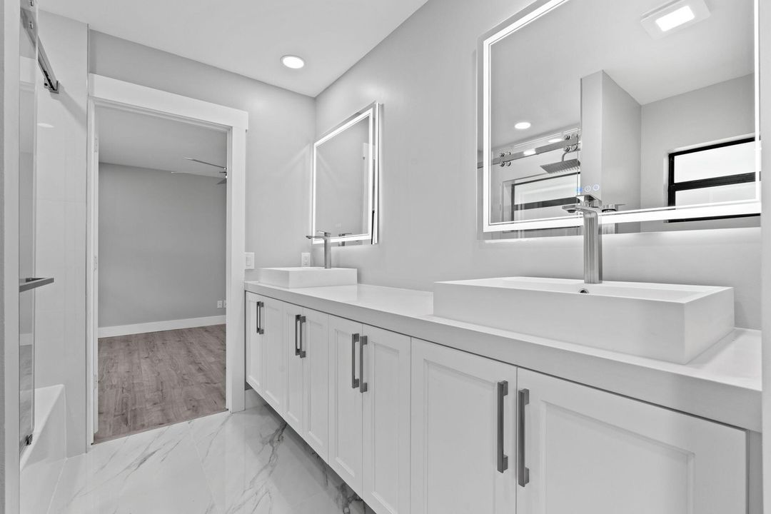 For Sale: $2,639,000 (5 beds, 3 baths, 3314 Square Feet)