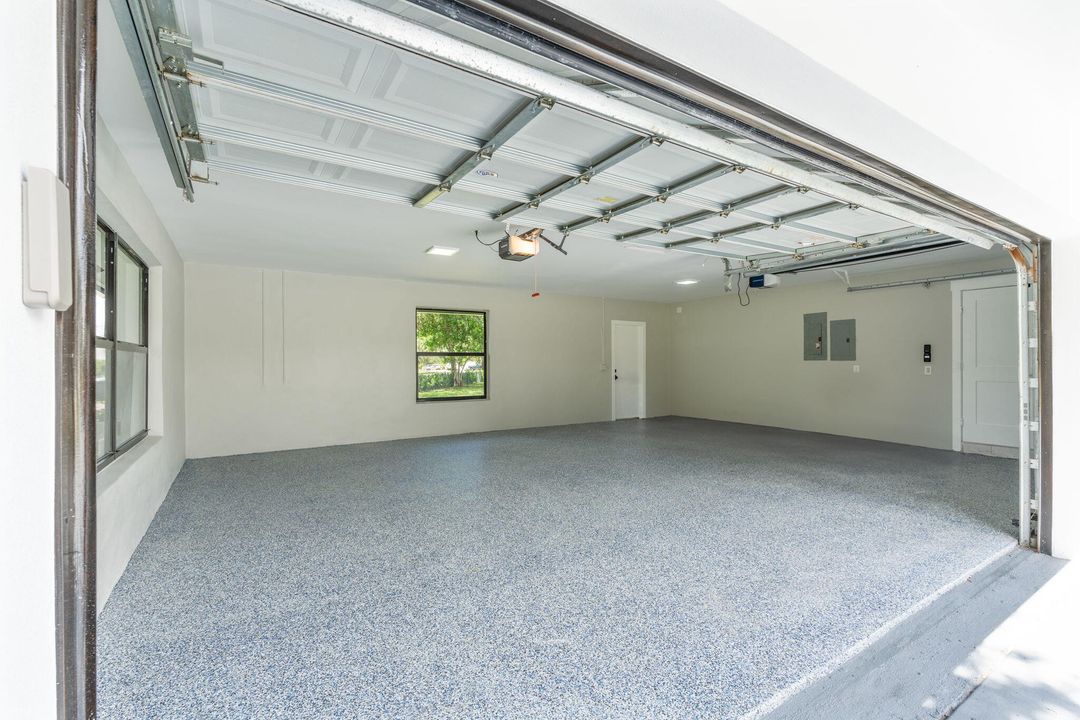 For Sale: $2,639,000 (5 beds, 3 baths, 3314 Square Feet)