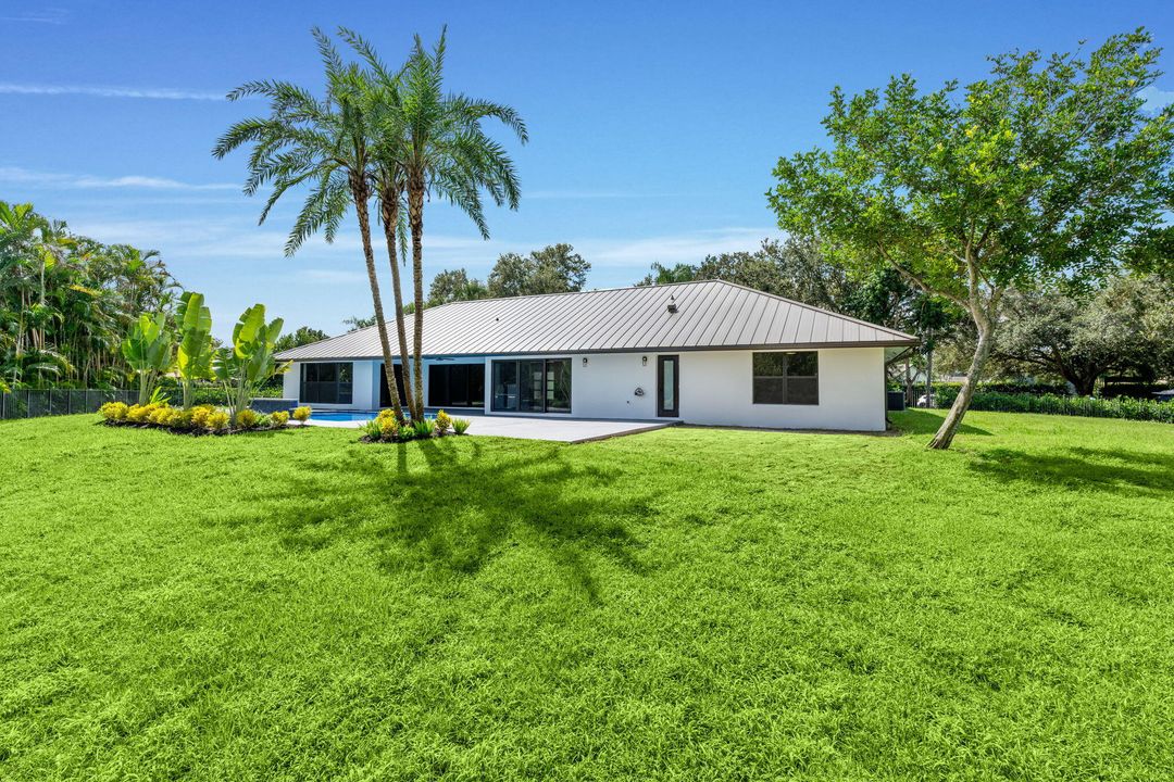 For Sale: $2,639,000 (5 beds, 3 baths, 3314 Square Feet)