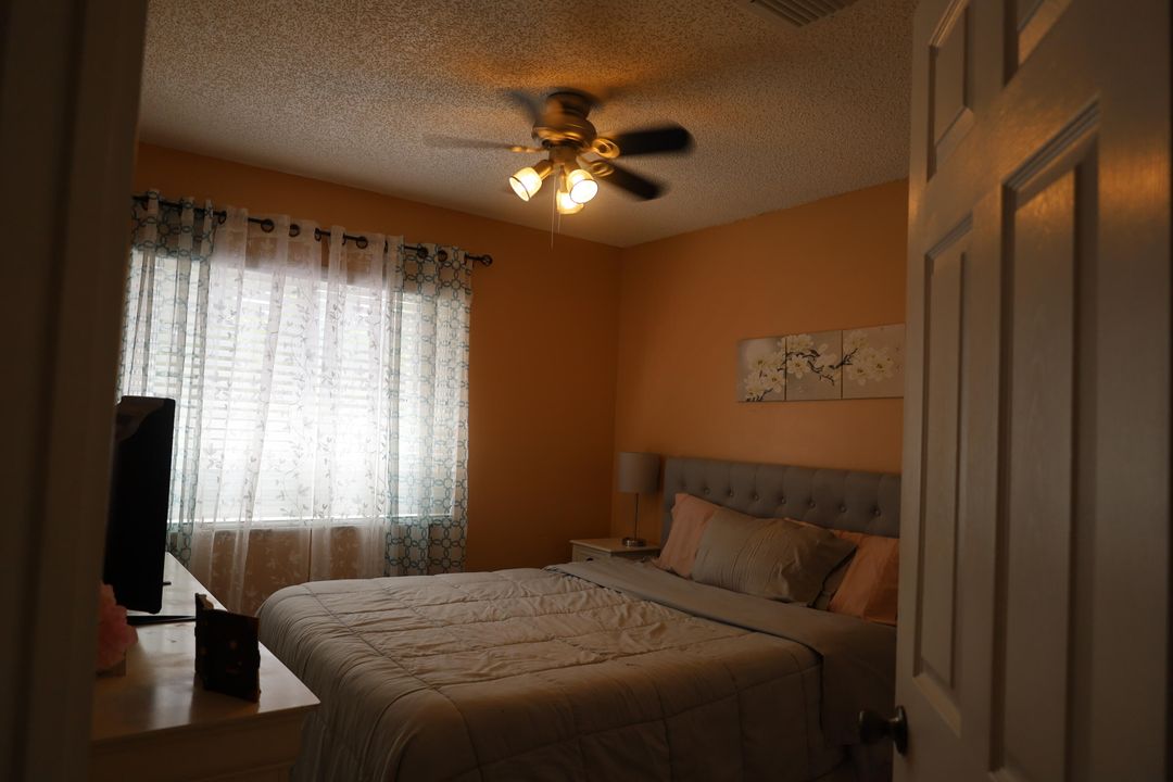 For Sale: $432,900 (3 beds, 3 baths, 1468 Square Feet)