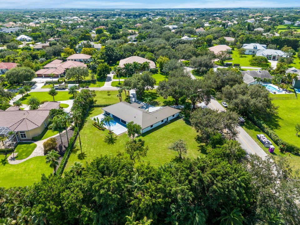 For Sale: $2,639,000 (5 beds, 3 baths, 3314 Square Feet)