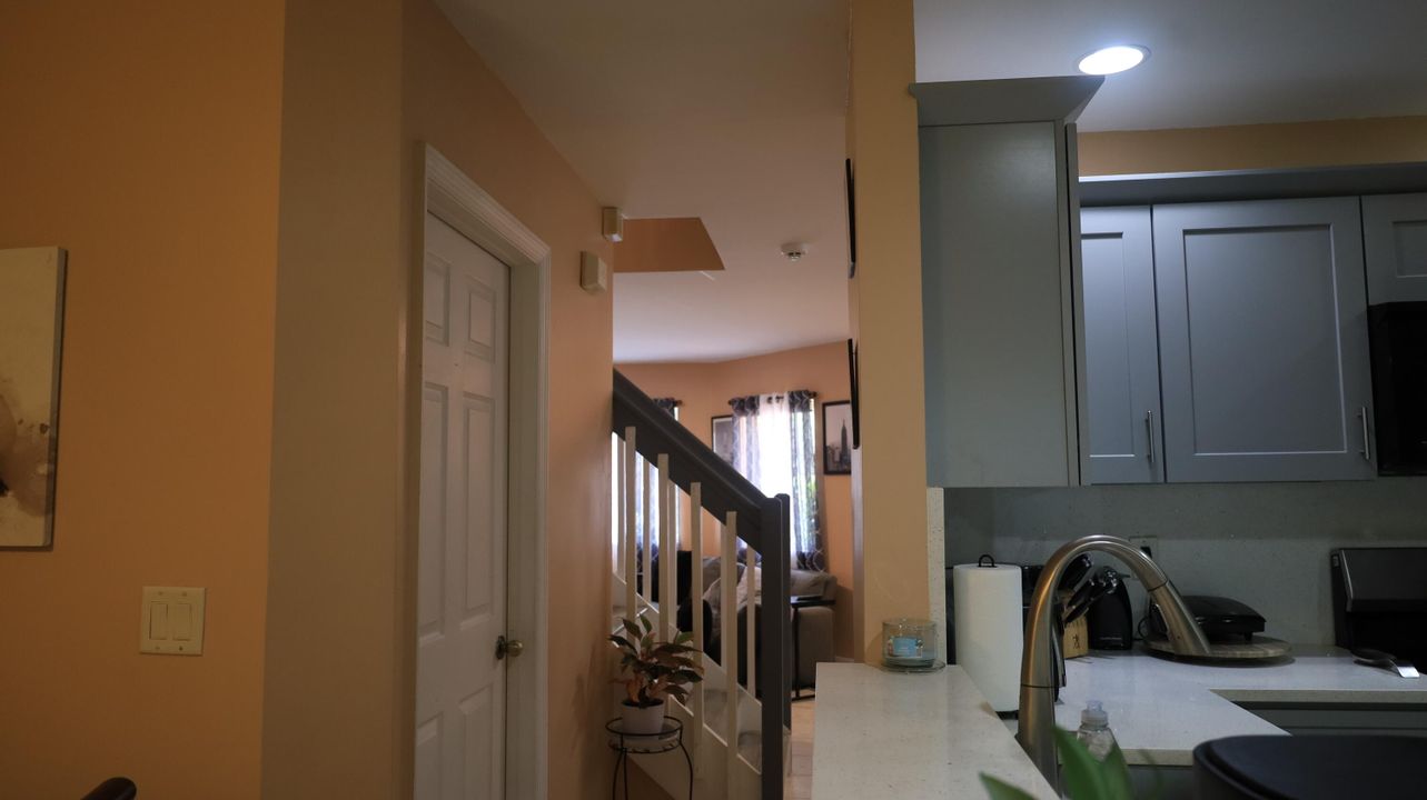 For Sale: $432,900 (3 beds, 3 baths, 1468 Square Feet)