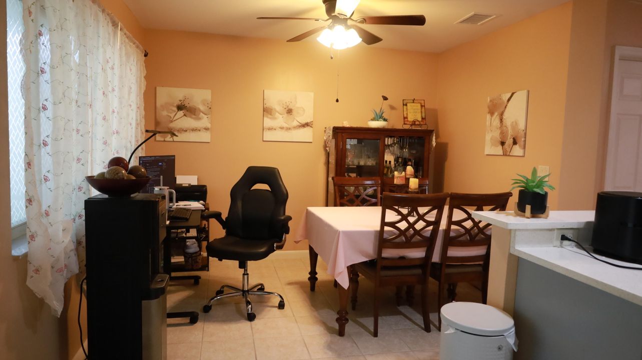 For Sale: $432,900 (3 beds, 3 baths, 1468 Square Feet)