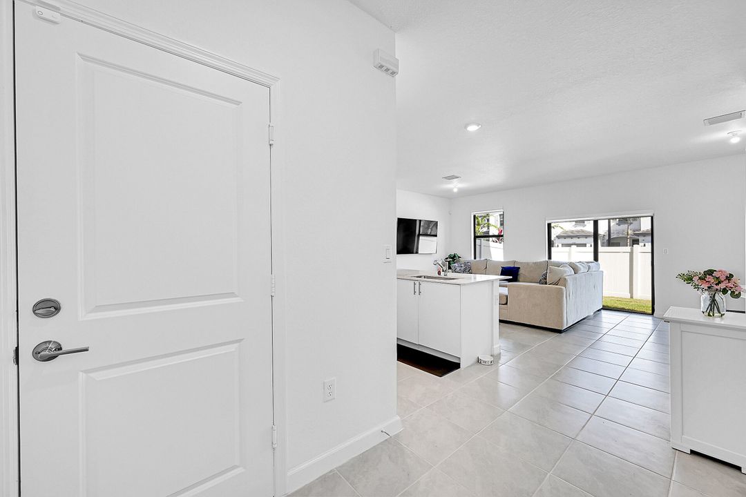 待售: $495,999 (3 贝兹, 2 浴室, 1419 平方英尺)