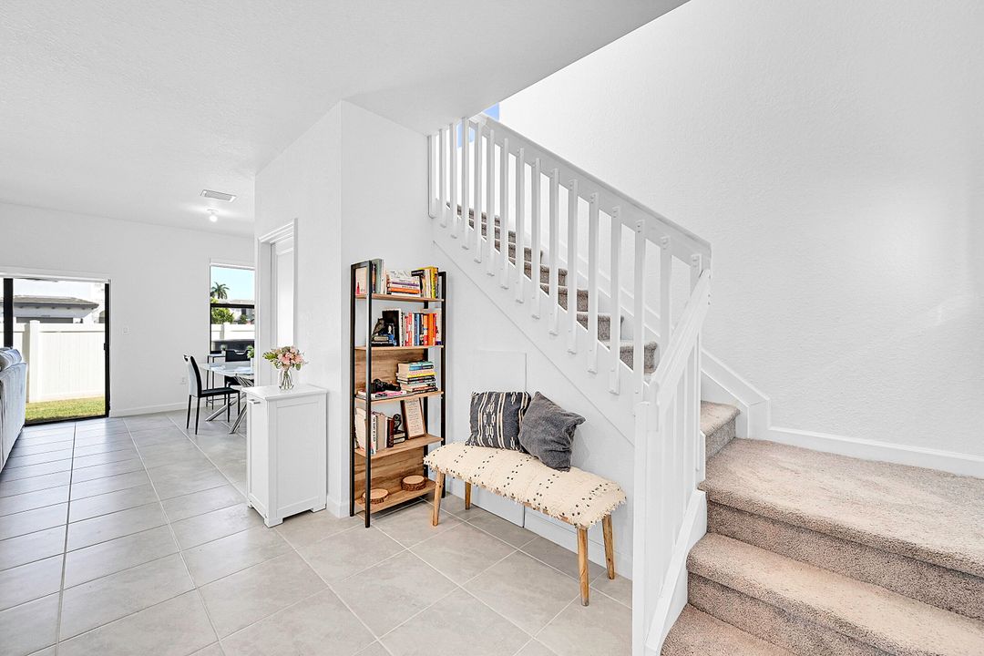 待售: $495,999 (3 贝兹, 2 浴室, 1419 平方英尺)