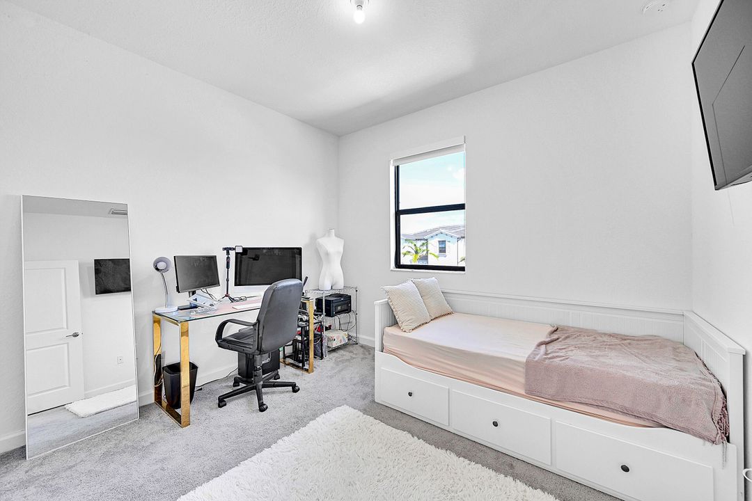 待售: $495,999 (3 贝兹, 2 浴室, 1419 平方英尺)