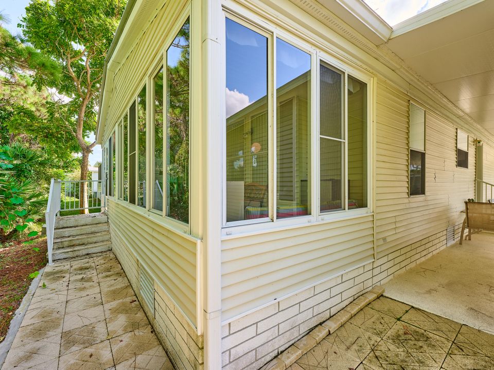 待售: $125,000 (3 贝兹, 2 浴室, 1560 平方英尺)