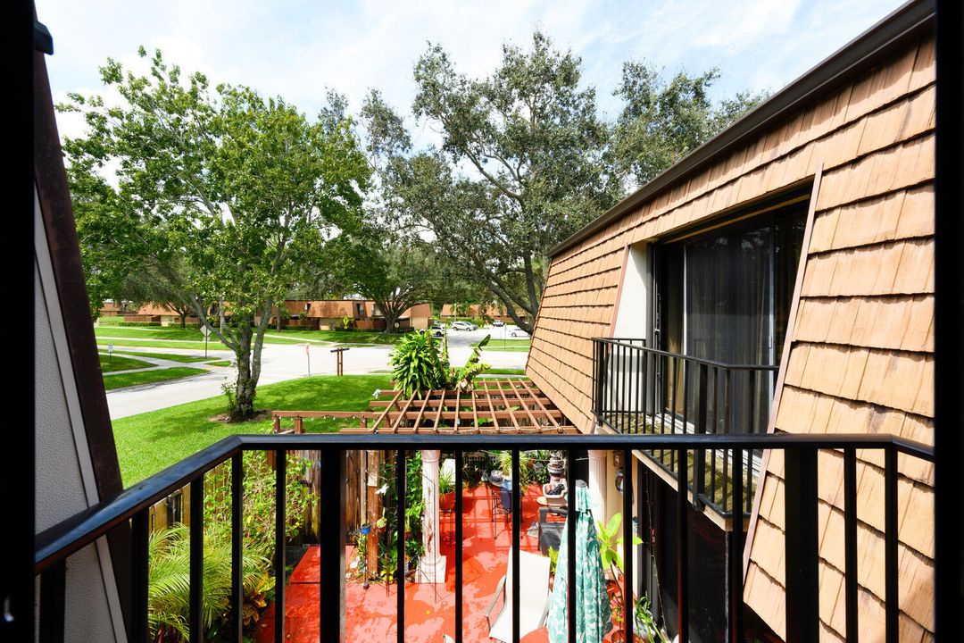 Под контрактом: $285,000 (3 спален, 3 ванн, 1488 Квадратных фут)