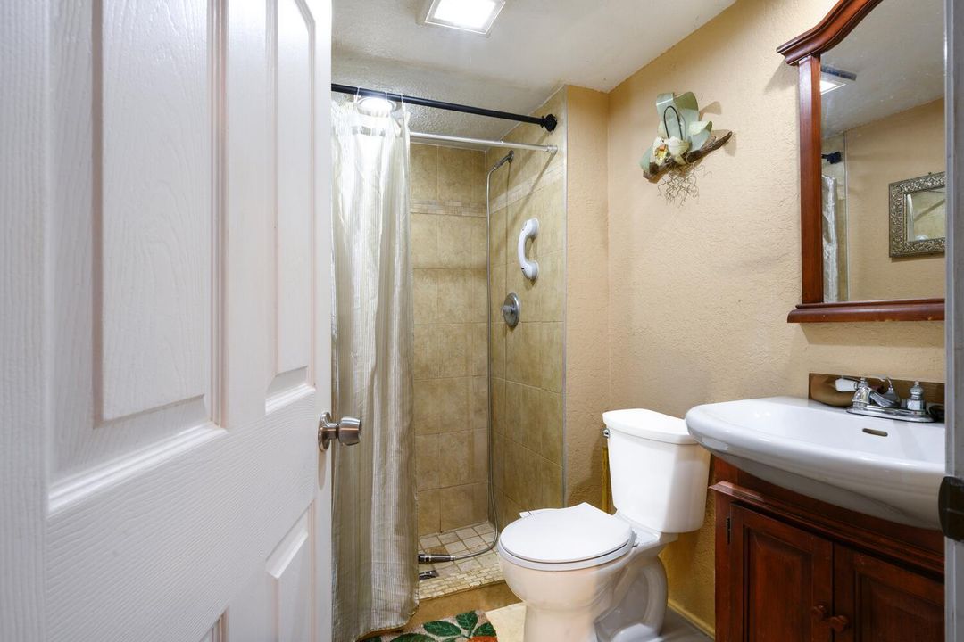 Под контрактом: $285,000 (3 спален, 3 ванн, 1488 Квадратных фут)