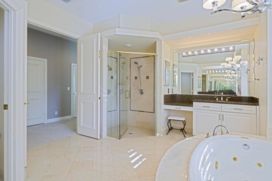 For Sale: $1,575,000 (5 beds, 4 baths, 3701 Square Feet)