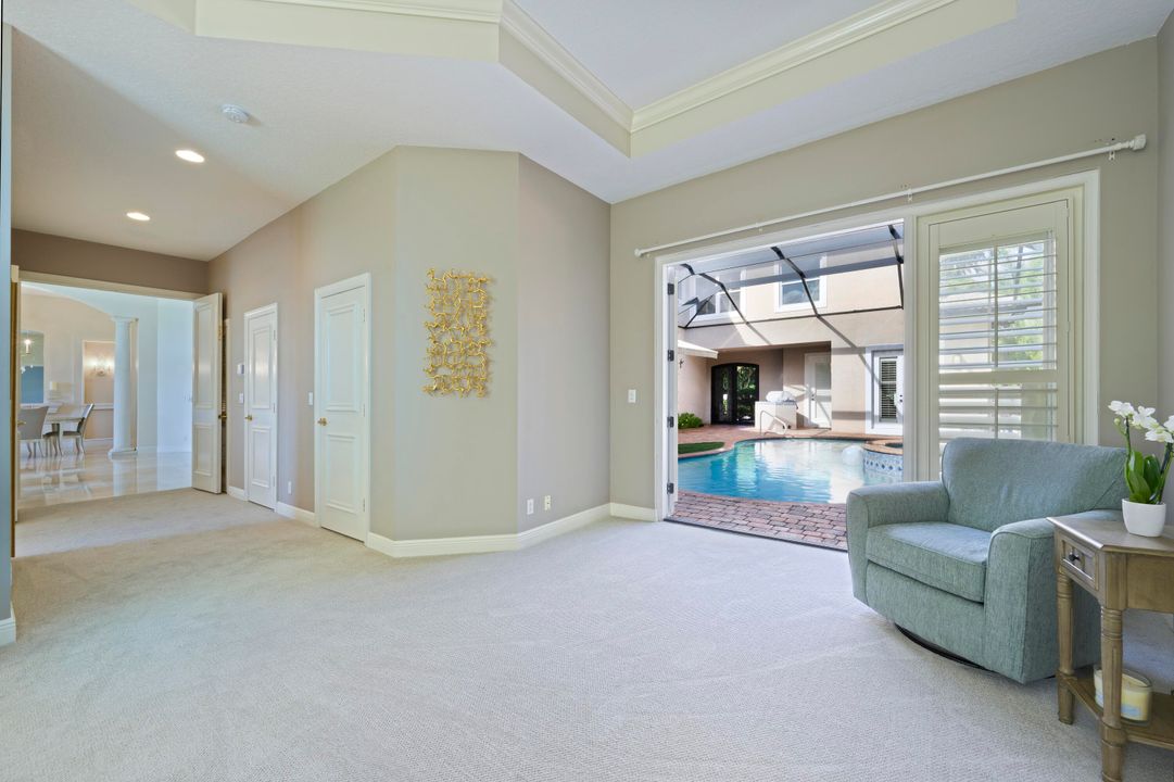 For Sale: $1,575,000 (5 beds, 4 baths, 3701 Square Feet)