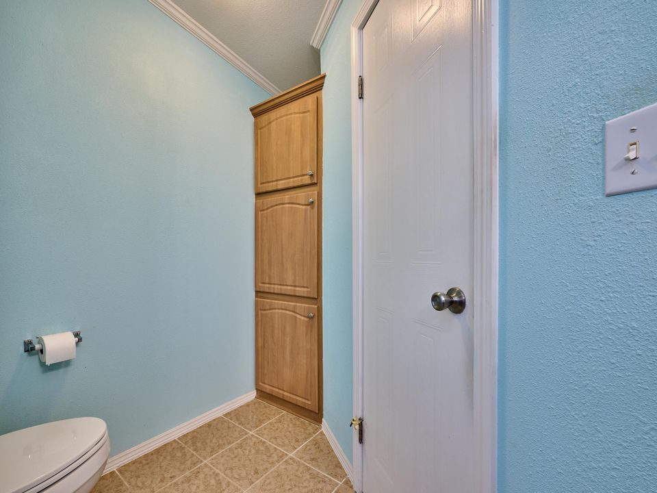 待售: $125,000 (3 贝兹, 2 浴室, 1560 平方英尺)