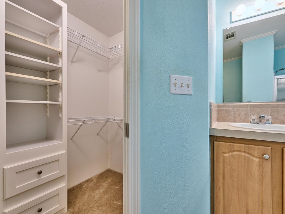 待售: $125,000 (3 贝兹, 2 浴室, 1560 平方英尺)