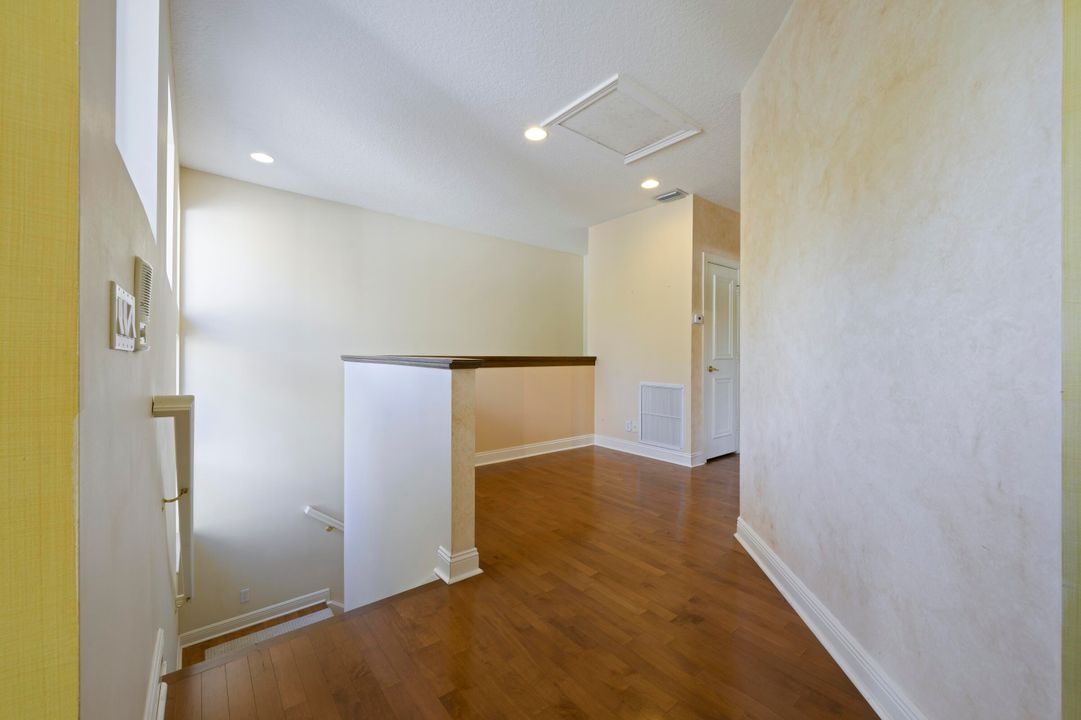 For Sale: $1,575,000 (5 beds, 4 baths, 3701 Square Feet)