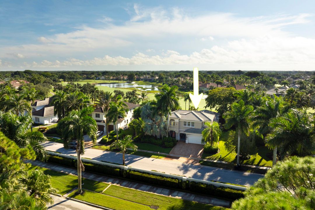 For Sale: $1,575,000 (5 beds, 4 baths, 3701 Square Feet)