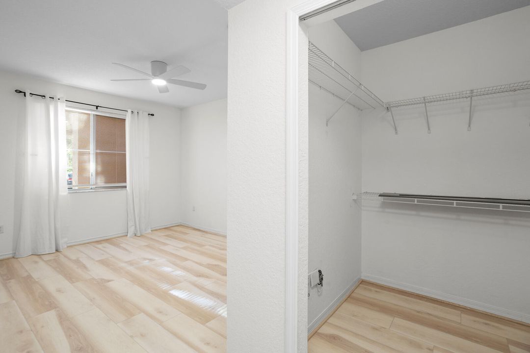 合同活跃: $2,075 (1 贝兹, 1 浴室, 815 平方英尺)