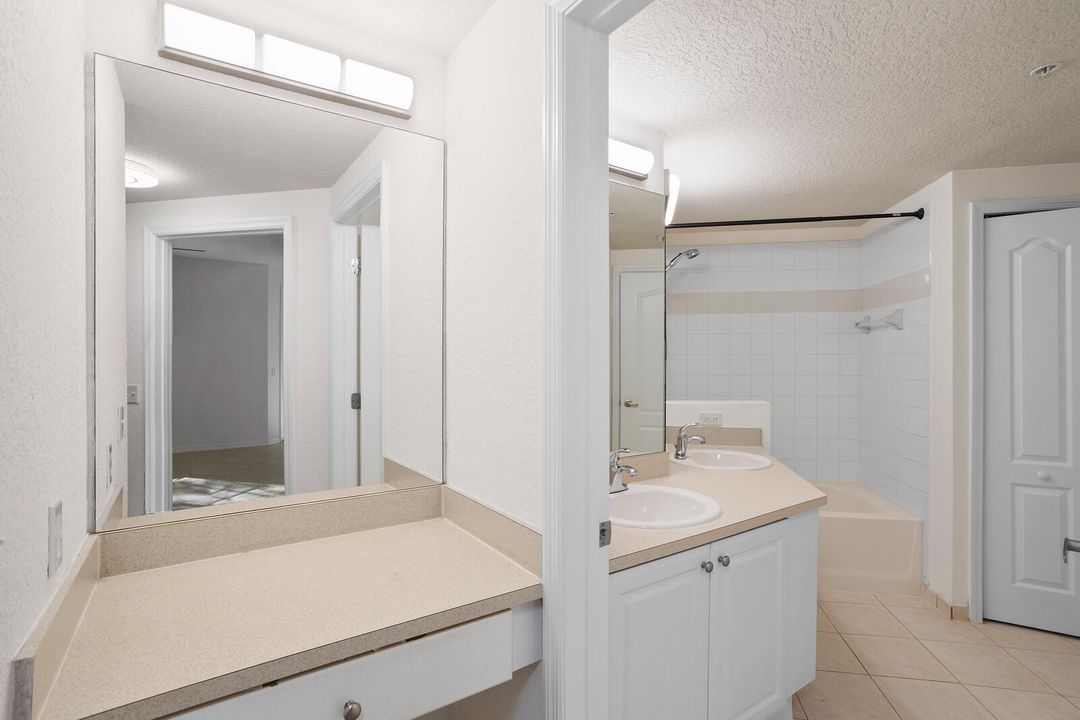 合同活跃: $2,075 (1 贝兹, 1 浴室, 815 平方英尺)