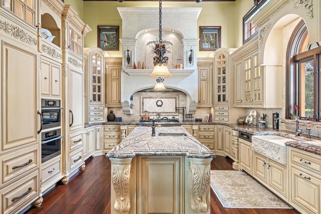 For Sale: $6,200,000 (3 beds, 5 baths, 5656 Square Feet)