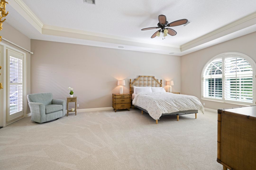 For Sale: $1,575,000 (5 beds, 4 baths, 3701 Square Feet)