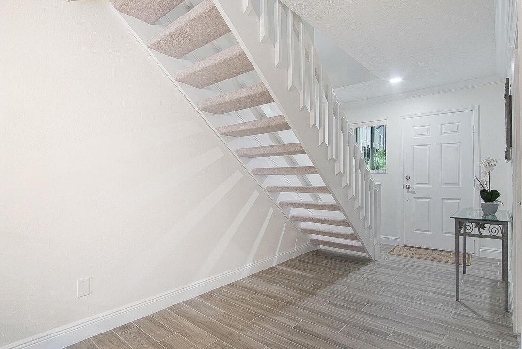 待售: $529,900 (2 贝兹, 2 浴室, 1520 平方英尺)