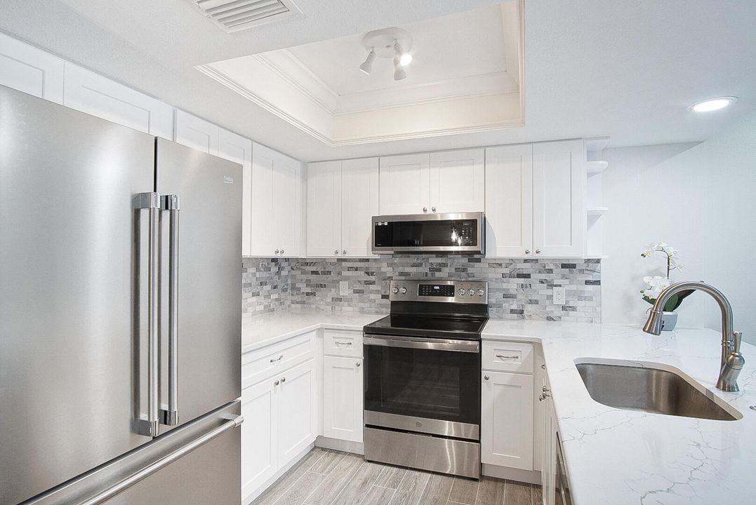 待售: $529,900 (2 贝兹, 2 浴室, 1520 平方英尺)