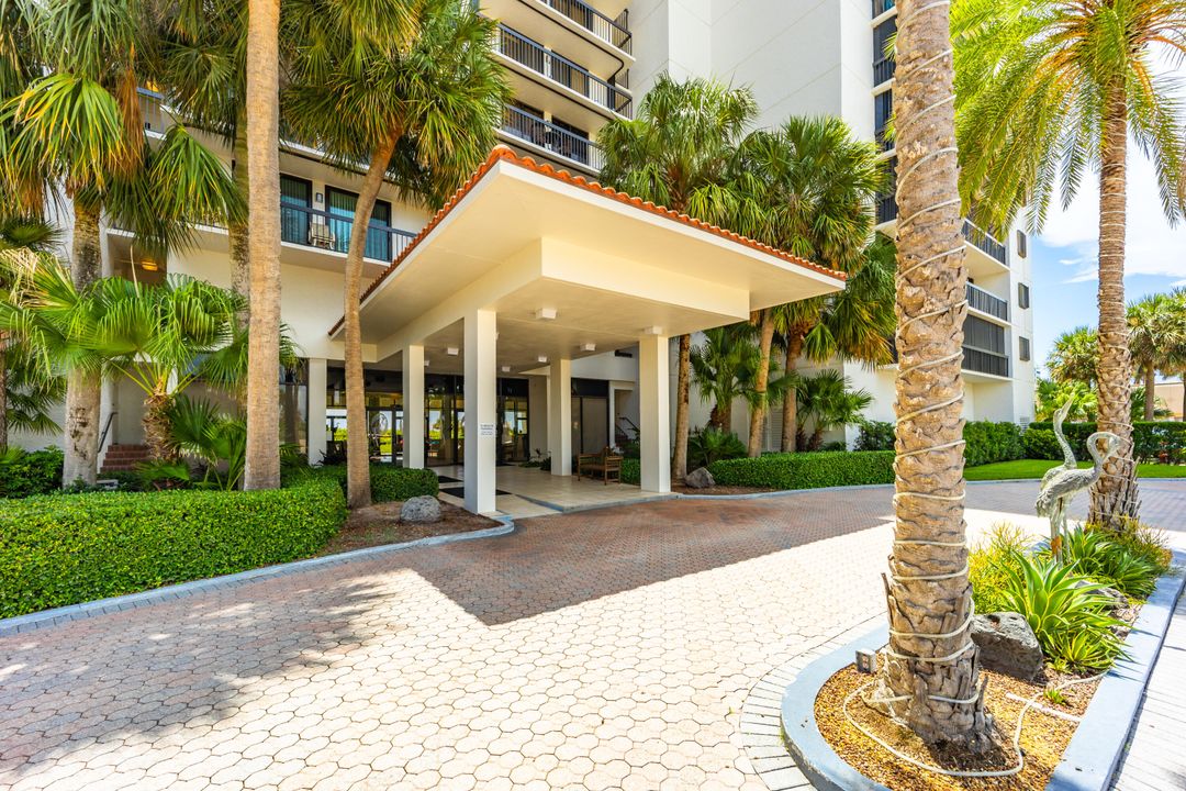 Activo con contrato: $329,000 (2 camas, 2 baños, 1207 Pies cuadrados)