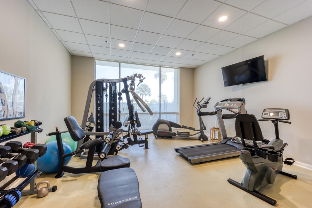 Activo con contrato: $329,000 (2 camas, 2 baños, 1207 Pies cuadrados)