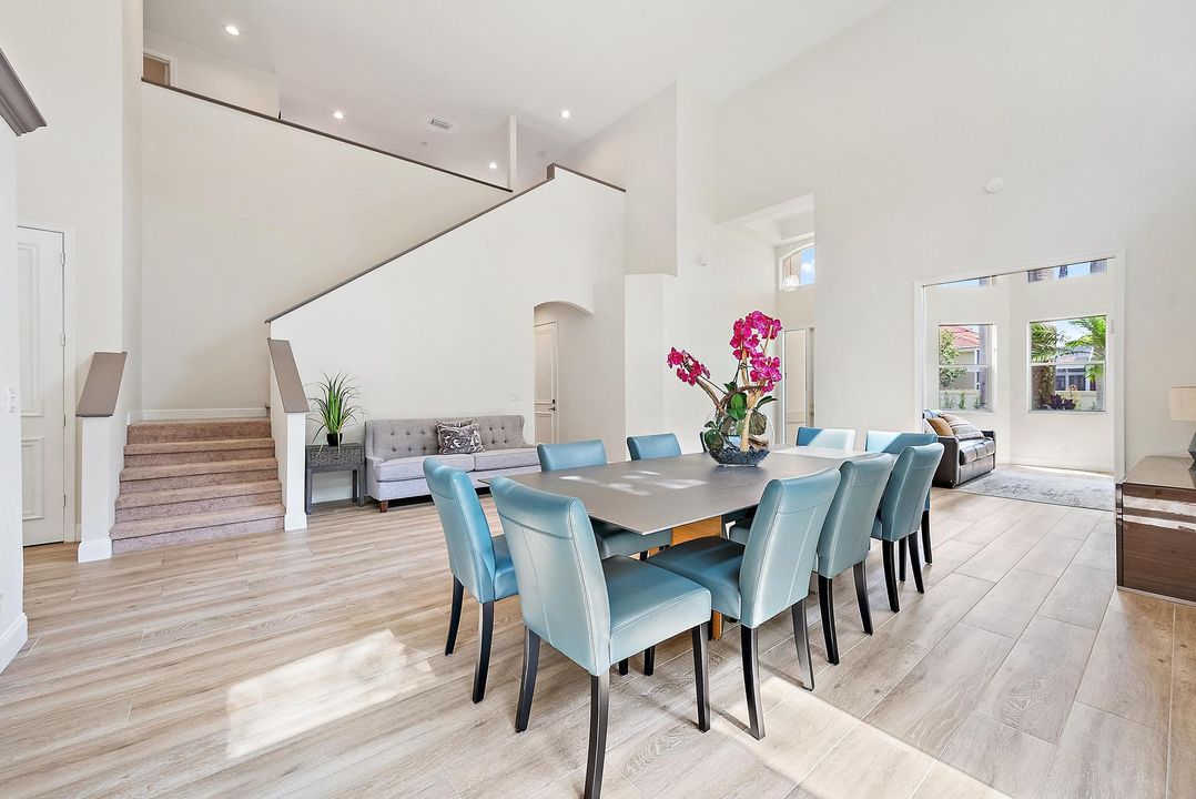 En Renta: $15,500 (3 camas, 3 baños, 2927 Pies cuadrados)