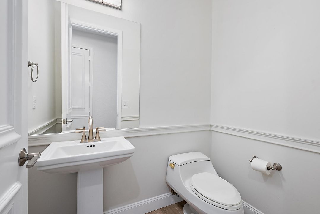 En Renta: $15,500 (3 camas, 3 baños, 2927 Pies cuadrados)