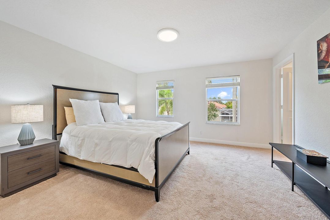 En Renta: $15,500 (3 camas, 3 baños, 2927 Pies cuadrados)