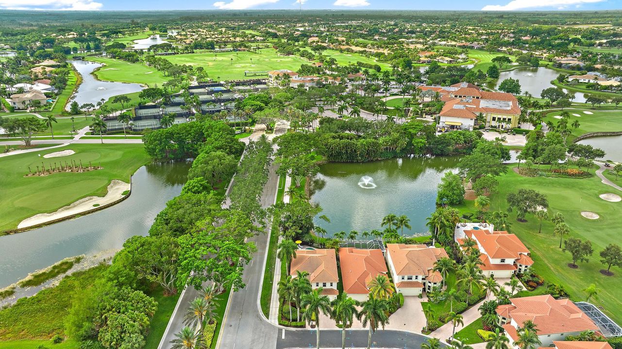 En Renta: $15,500 (3 camas, 3 baños, 2927 Pies cuadrados)