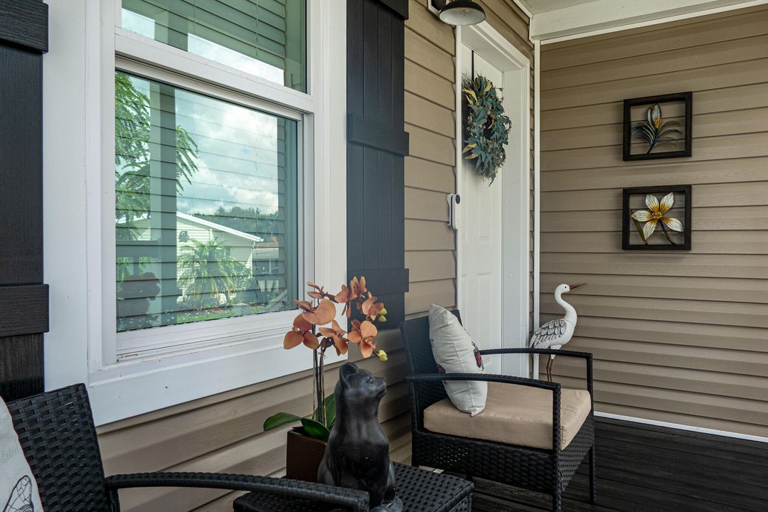 待售: $230,000 (2 贝兹, 2 浴室, 1404 平方英尺)