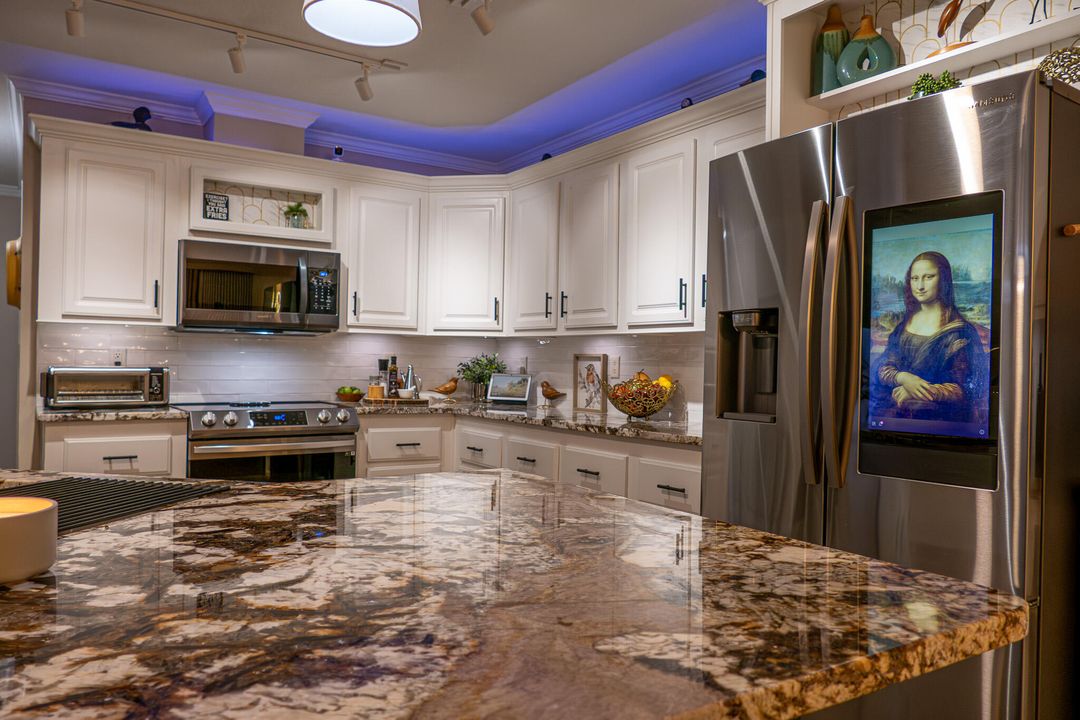 待售: $230,000 (2 贝兹, 2 浴室, 1404 平方英尺)