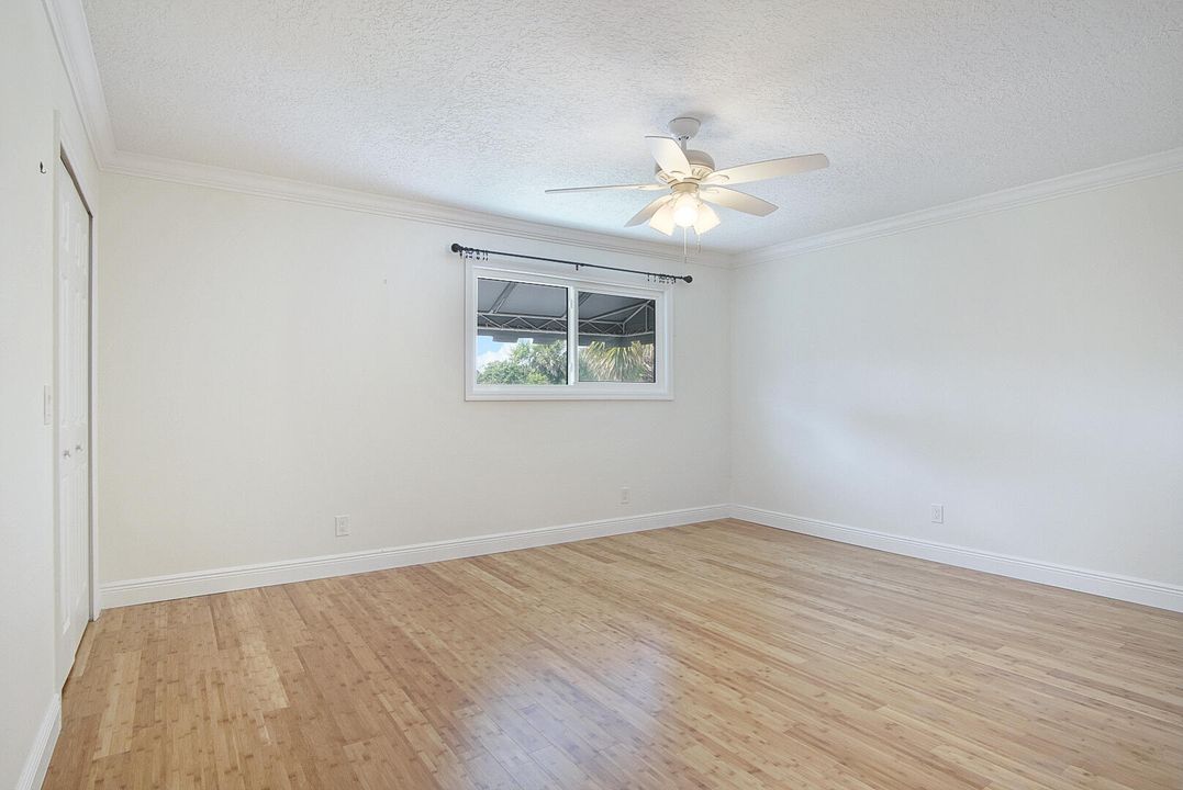 待售: $529,900 (2 贝兹, 2 浴室, 1520 平方英尺)