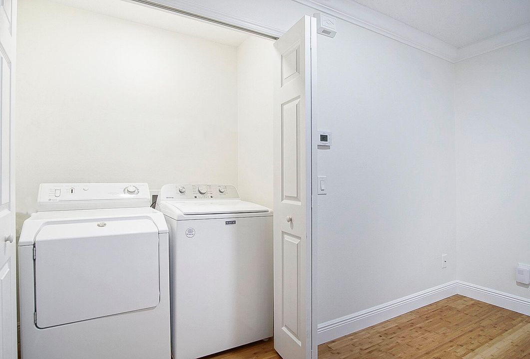 待售: $529,900 (2 贝兹, 2 浴室, 1520 平方英尺)